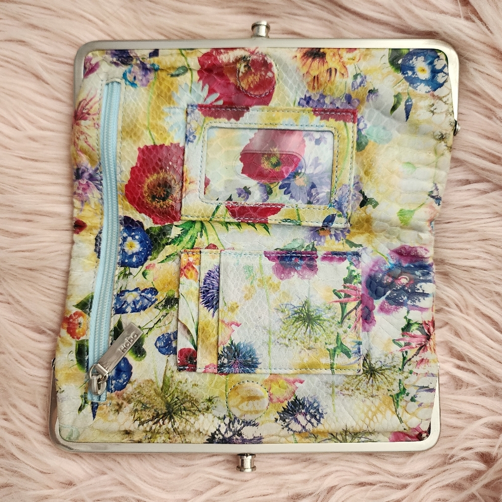 Hobo Lauren floral snake texture double frame wallet - Picture 6 of 15
